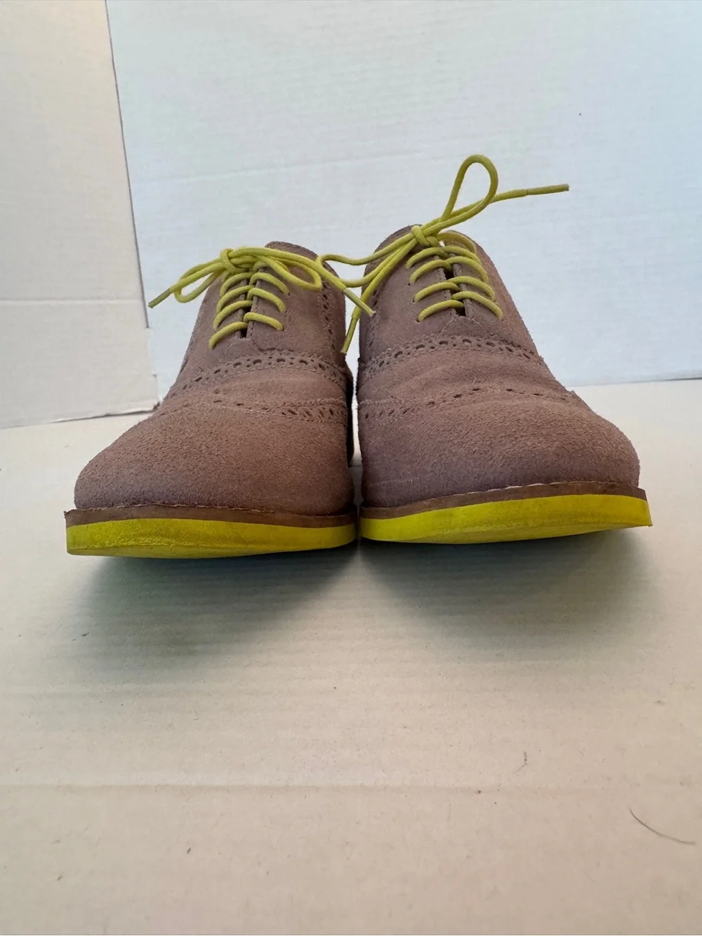 Cole Haan Womens Alisa Oxfords Taupe Suede Neon Yellow Brogue Wingtip Size 9.5
